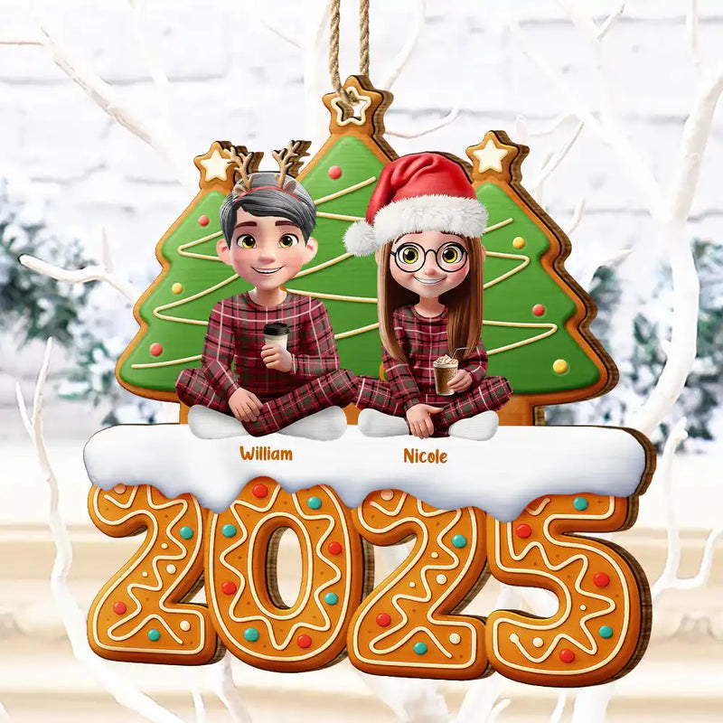 Family,Pet Lovers,Pet Mom,Pet Dad,Pet Couple,Dog Lovers,Dog Couple,Dog Mom,Dog Dad,Cat Lovers,Cat Mom,Cat Dad,Cat Couple,Happy,Christmas - Christmas Family Gingerbread 3D Effect - Personalized Custom Shaped Wooden Ornament