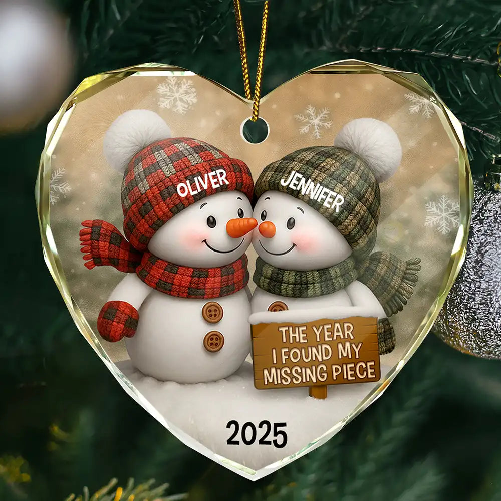 Gift For Couples, Gift For Husband, Gift For Wife, Gift For Boyfriend, Gift For Girlfriend, Love, Christmas - The Year I Found My Missing Piece Snowman - Personalized Heart Shaped Glass Ornament